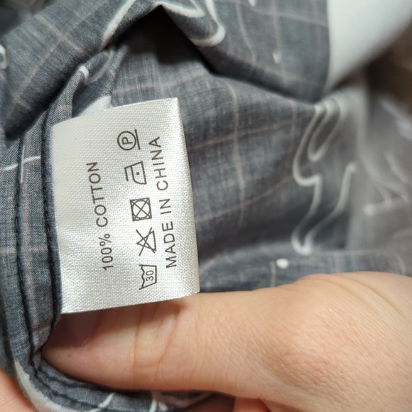 Sulkypup black & white spooky cat print short sleeve button down - Picture 7 of 7